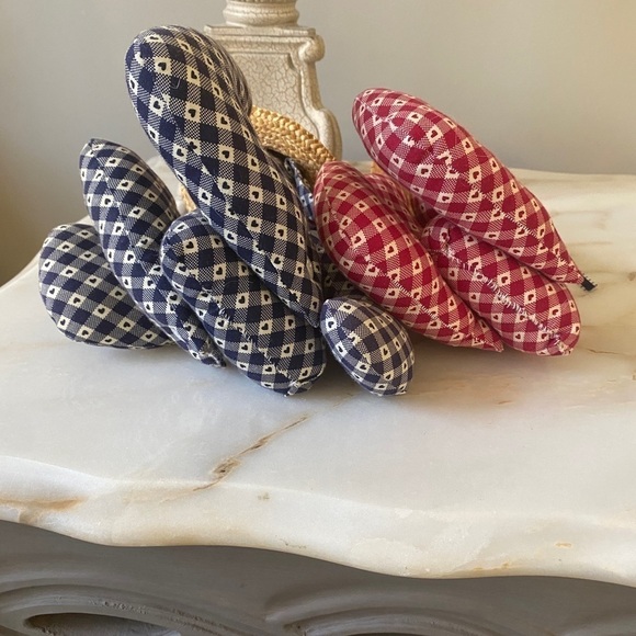Jointed Bunnies with Straw Hats Folk Country Red & Blue Checked Heart Calico - Picture 7 of 11